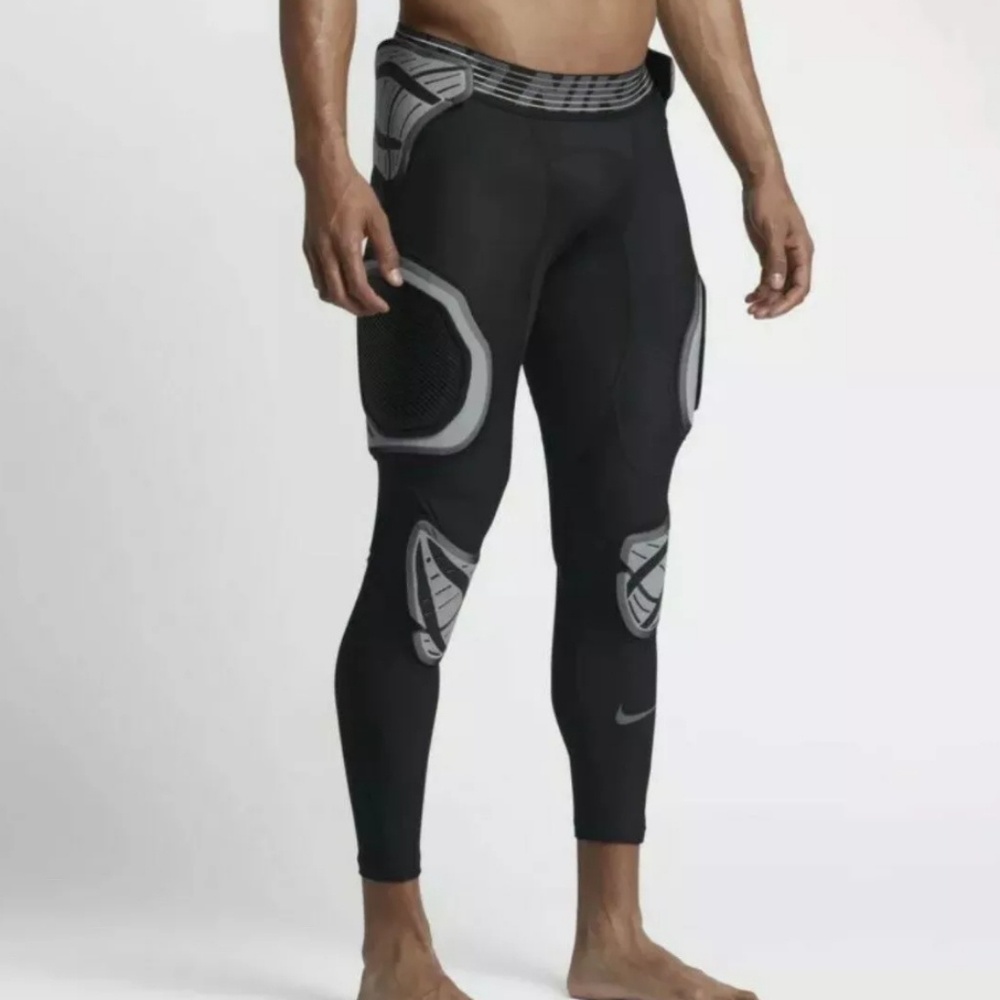 Nike Pro Hyperstrong Hard Plate 3/4 Football Tight